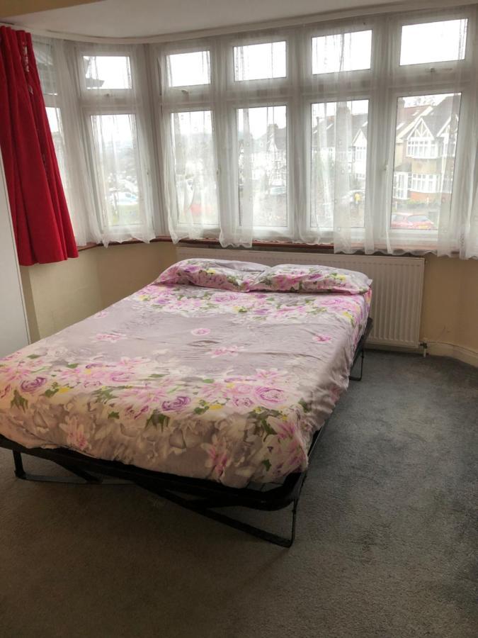 North London Rooms Bagian luar foto
